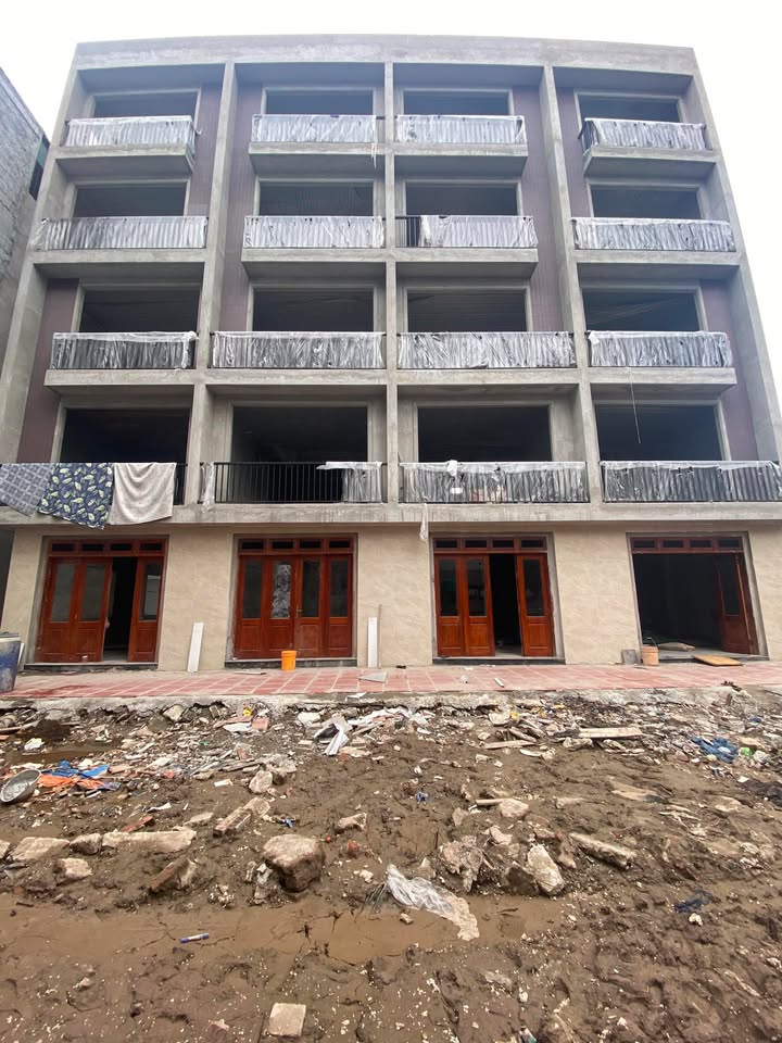 Nhà 6 Tầng Thang Máy Đối Diện AEON Long Biên - Sổ Đỏ 11.x Tỷ