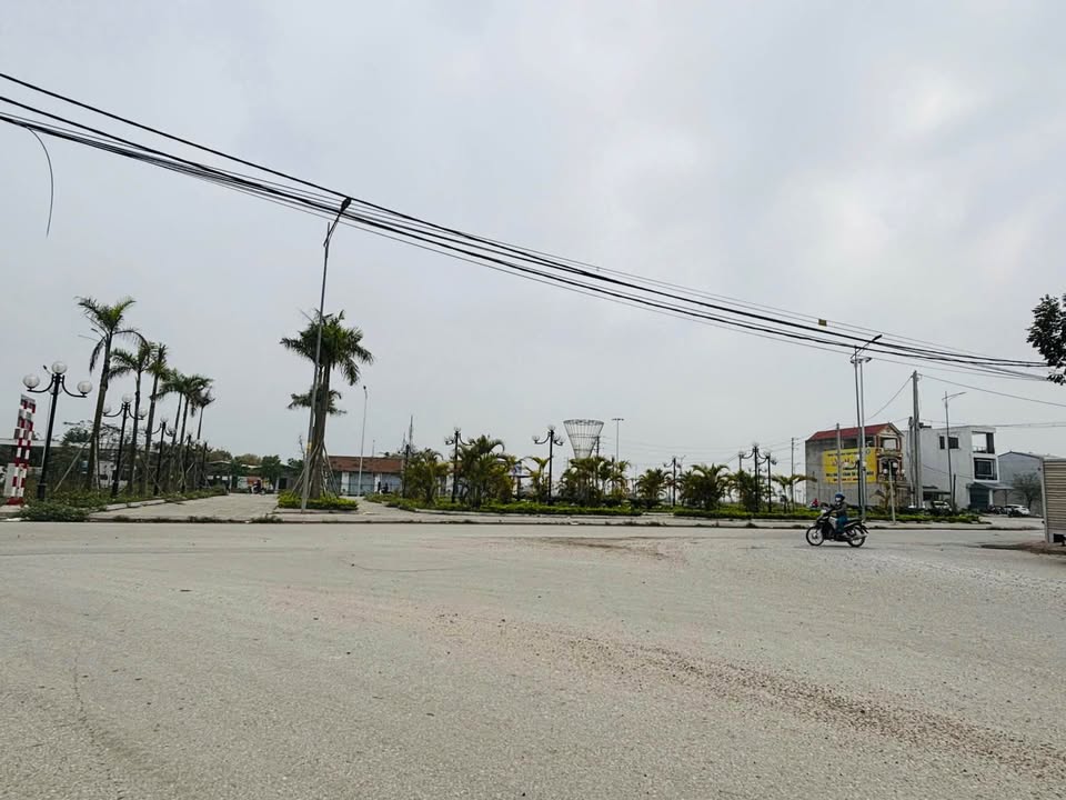 Đất nền Phường Đông Sơn, Thanh Hóa 102m² giá 2 tỷ - Sổ đỏ chính chủ!