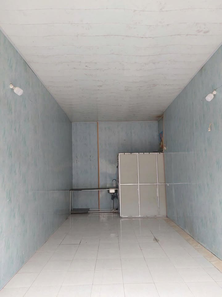 Cho thuê nhà mặt đường Máy Tơ, Nam Định - 30m², 2 triệu/tháng