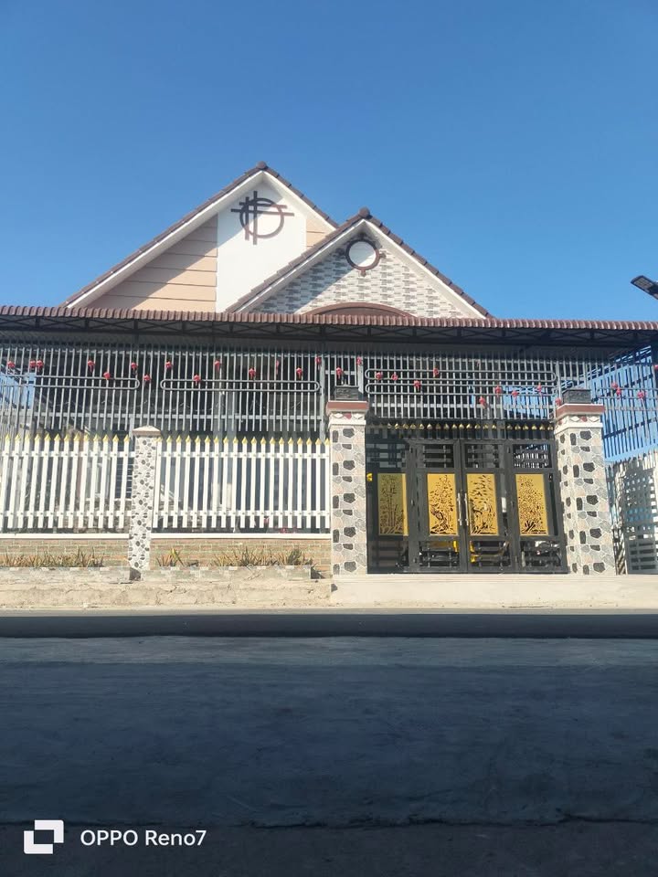 Nhà Mái Thái 300m² Lê Thánh Tông, Cam Ranh - Sổ Hồng Full Thổ Cư