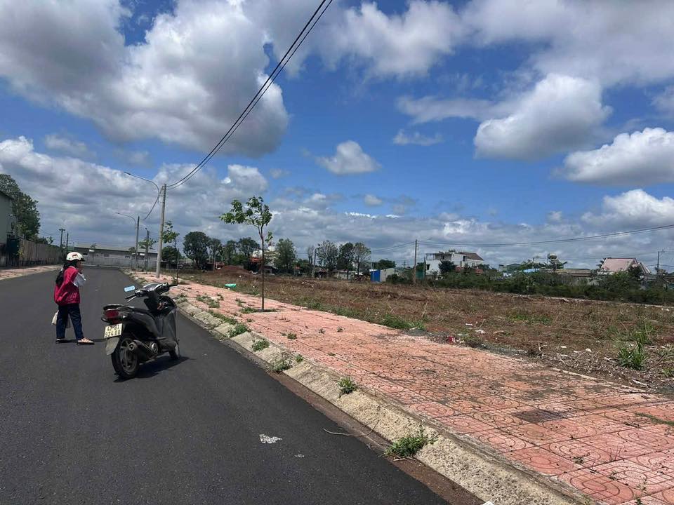 Đất nền Phường Tân Thành, Buôn Ma Thuột 120m² - Sổ đỏ chính chủ!