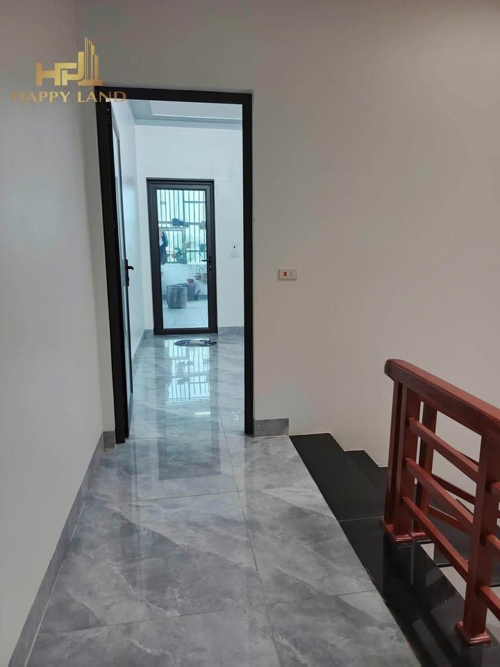 Nhà 3 Tầng Đẹp 92.5m² Gần Công Hòa, Tân Bình - Sẵn Sàng Đón Chủ Mới