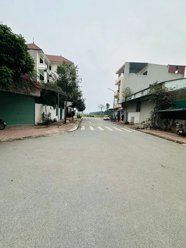 Đất nền 90m² Xuân Hội, Tiên Du - Vỉa hè, ô tô tránh, giá 4 tỷ