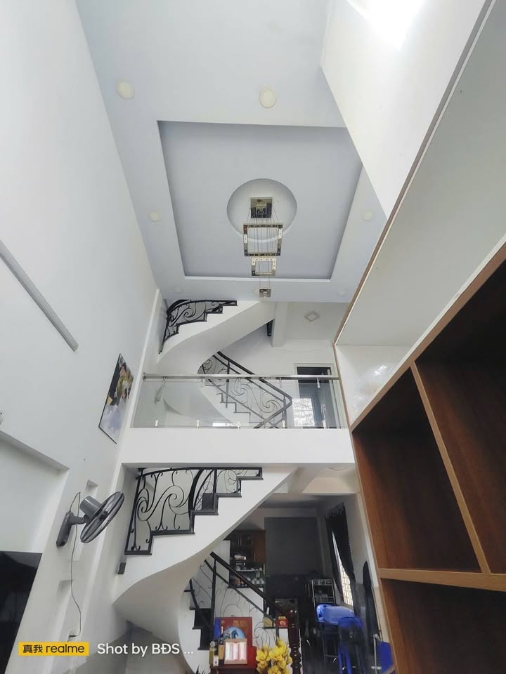 Cho thuê nhà hẻm xe tải QL13, Thủ Đức - 3PN, 150m² sử dụng, giá 11tr/tháng