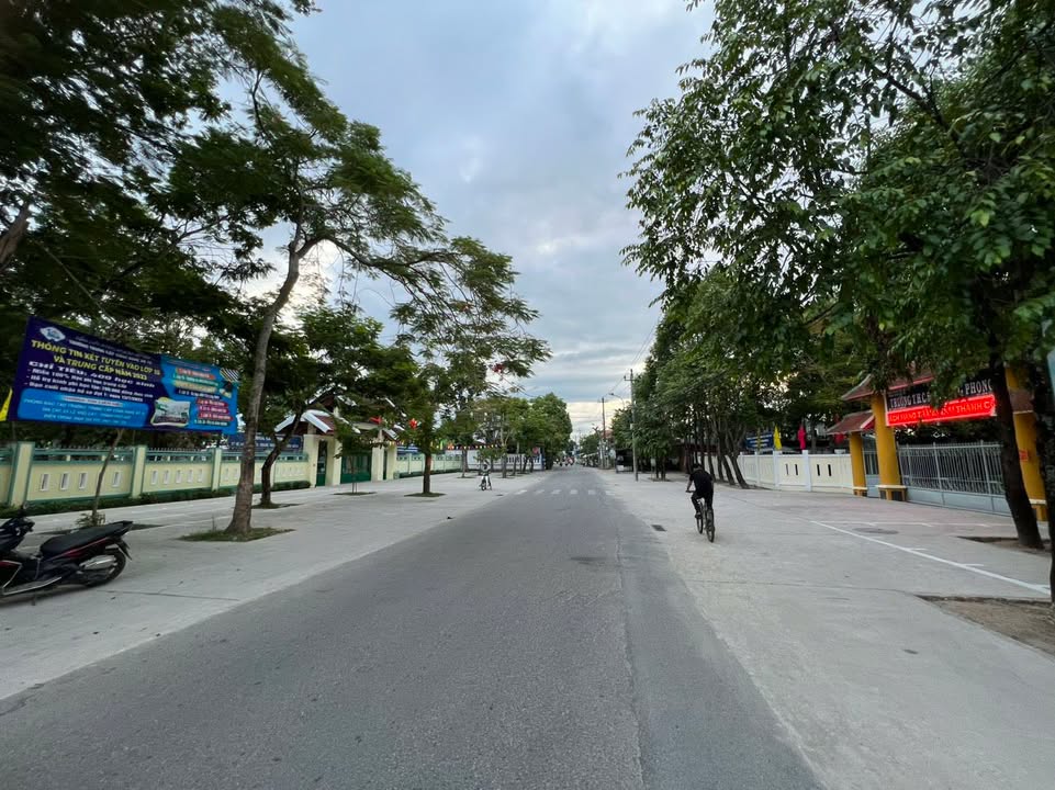 Đất nền kiệt 216 Lý Nam Đế, Huế - 150m² - Sổ đỏ chính chủ, gần trường Lê Hồng Phong