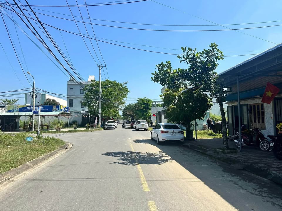 Đất Hòa Liên 5, Đà Nẵng - 100m² Sổ Đỏ, Giá 3.3 Tỷ, Đường 7m5