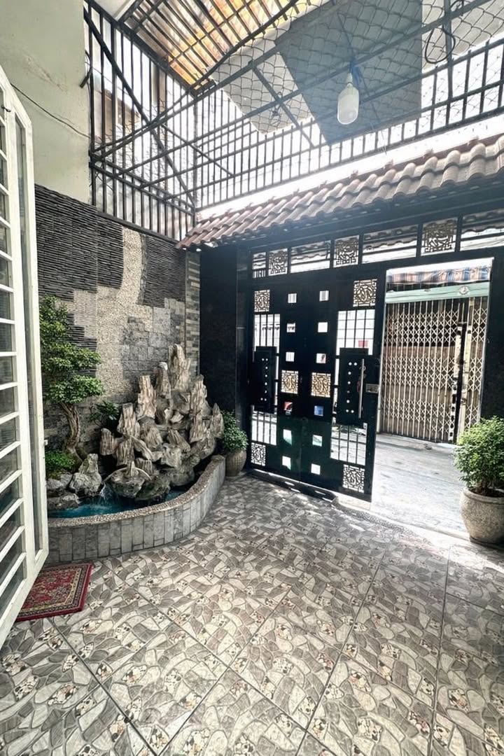 Nhà Góc 92m² Hẻm Xe Hơi Tân Bình - Giá Hơn 10 Tỷ