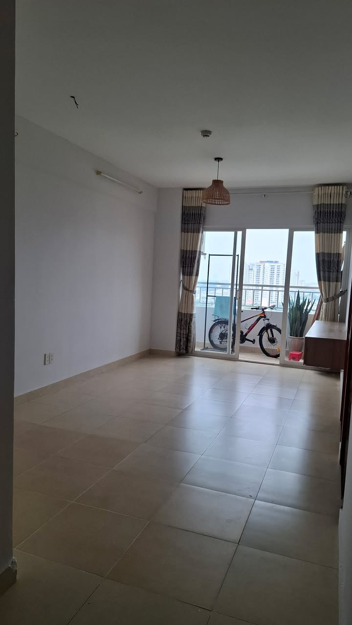 Căn hộ Linh Tây Tower Thủ Đức 2PN2WC - Sẵn sàng vào ở ngay!