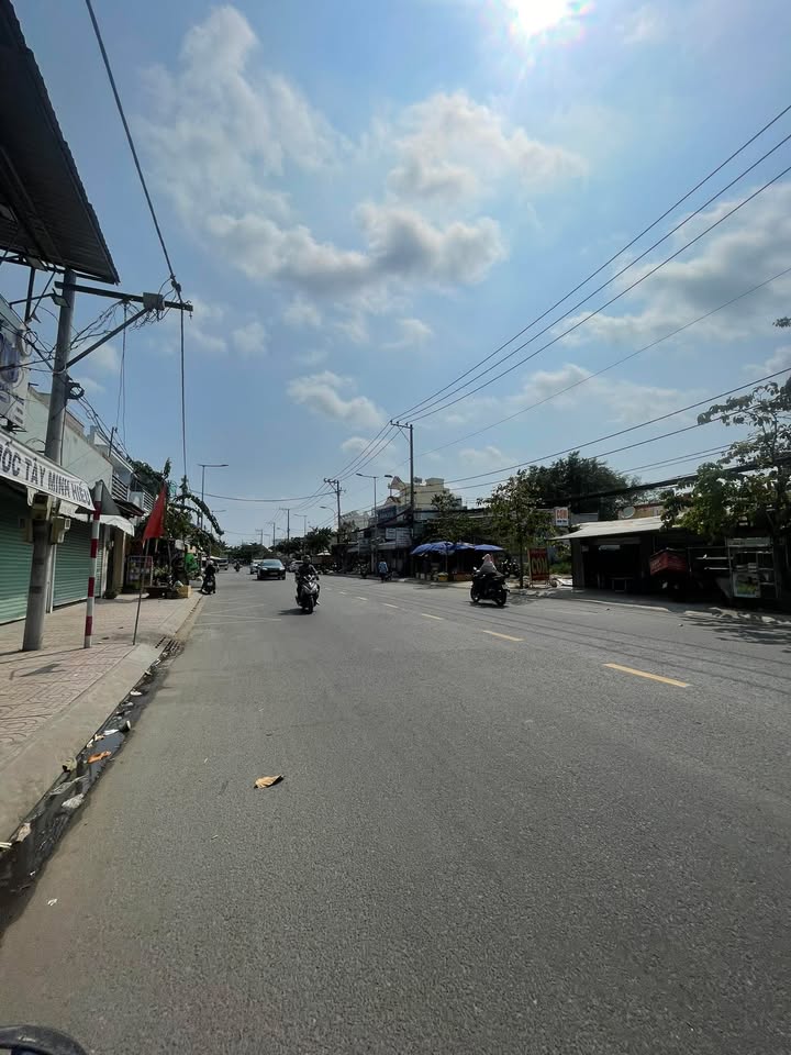 Mặt bằng Lê Văn Lương 25m² giá 8 triệu - Mặt tiền kinh doanh đắc địa!