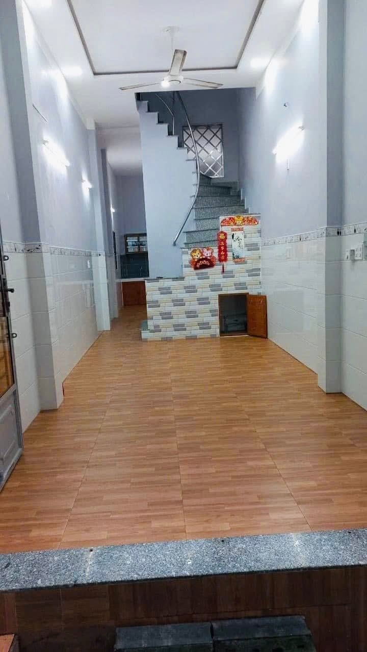 Cho thuê nhà 4PN hẻm Nguyễn Văn Quỳ, Q7 - 9.5 triệu/tháng