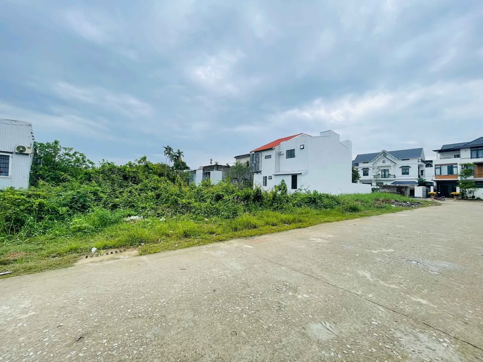 Đất nền TP Huế 126m² - Đường to ô tô, tiềm năng tăng giá!
