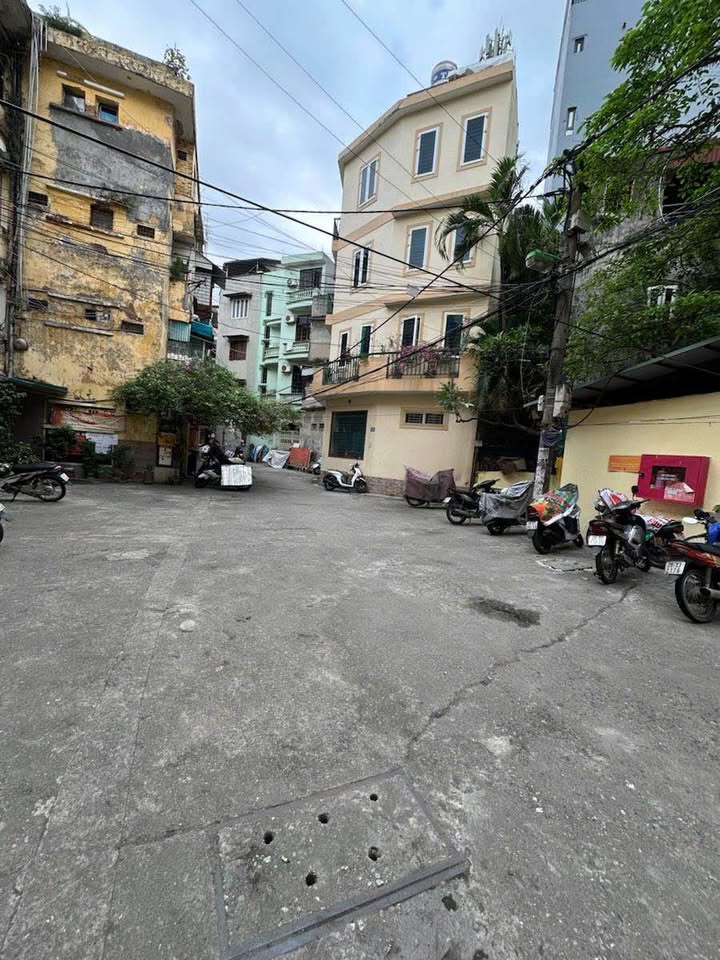 Bán Căn hộ Tôn Đức Thắng 60m² 2PN - Giá 4 Tỷ - Sổ Đỏ Chính Chủ