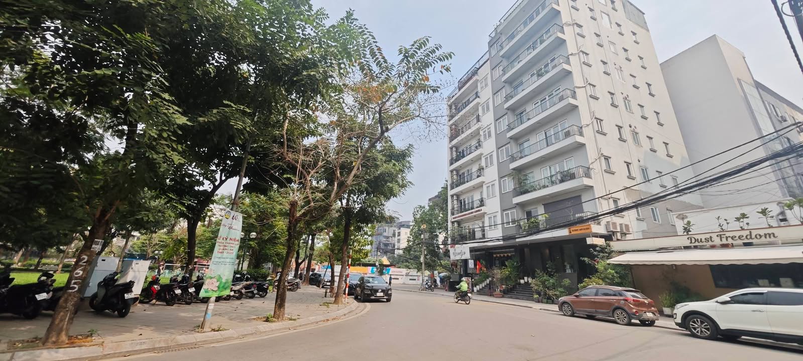 Bán gấp nhà mặt phố Hồ Tây 108m², 6 tầng - Sổ đỏ chính chủ