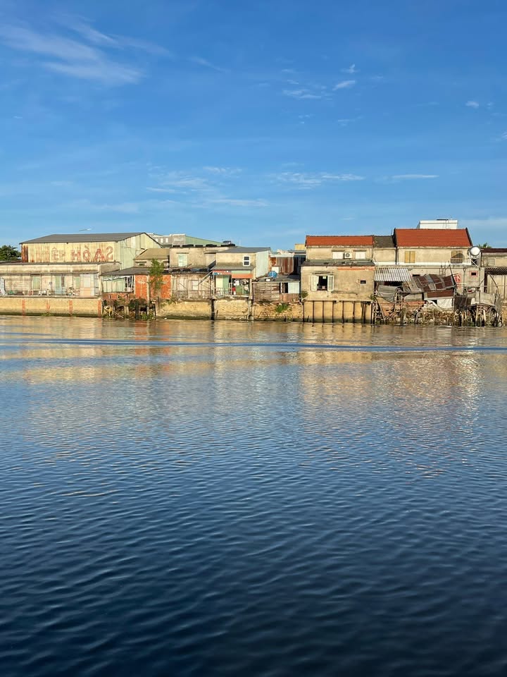 Đất nền Long Biên 220m² view sông - Tiềm năng tăng giá vượt trội!