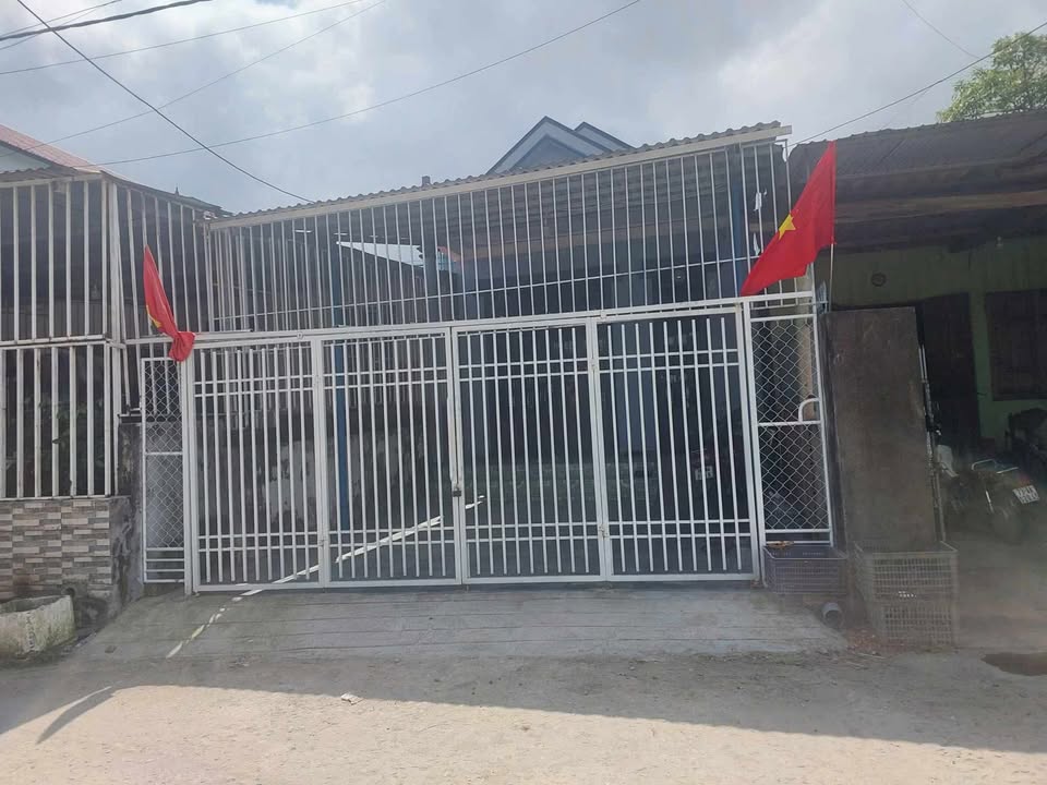 Nhà riêng Đồng Hới 95m² giá 1.8 tỷ - Ô tô vào tận nhà!