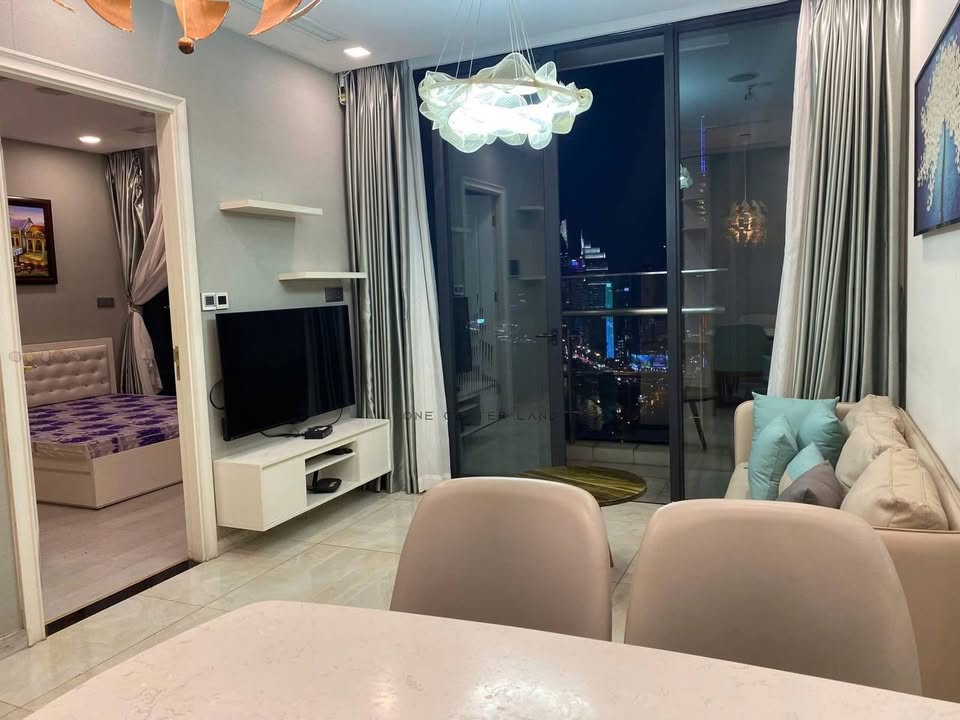 Căn hộ Vinhomes Golden River Quận 1 - 2PN, 28 triệu, View đẹp!