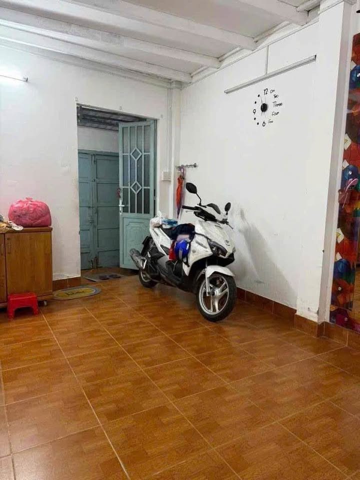 Nhà riêng Lê Văn Duyệt Bình Thạnh 7 triệu/tháng - Giá tốt hiếm có!