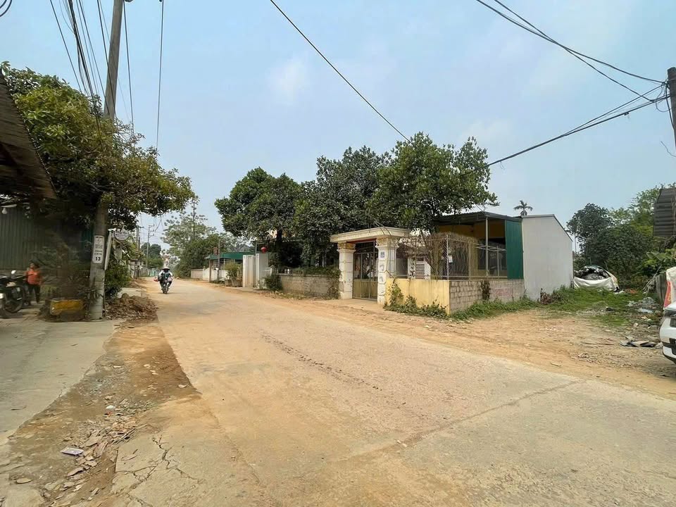 Đất nền Xuân Mai 127m² - Sổ đỏ chính chủ, tiềm năng tăng giá!