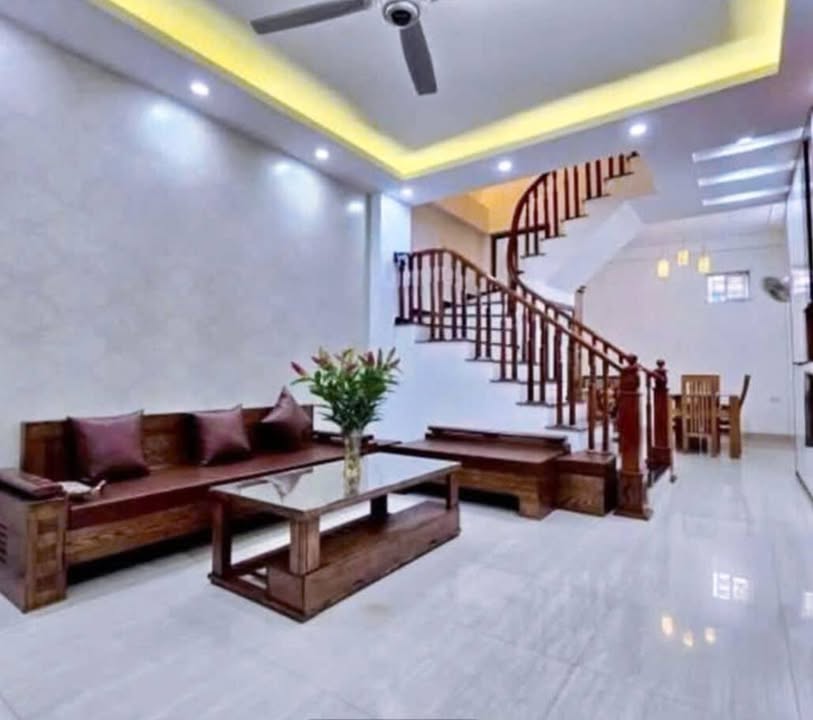 Nhà 5 Tầng Tây Mỗ 62m² - Vị Trí Trung Tâm, Giá 8.5 Tỷ