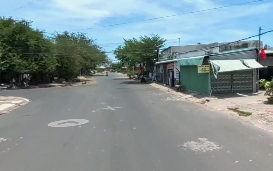 Cho thuê nhà nguyên căn mặt tiền đường nhựa Phan Thiết - Vừa ở vừa kinh doanh