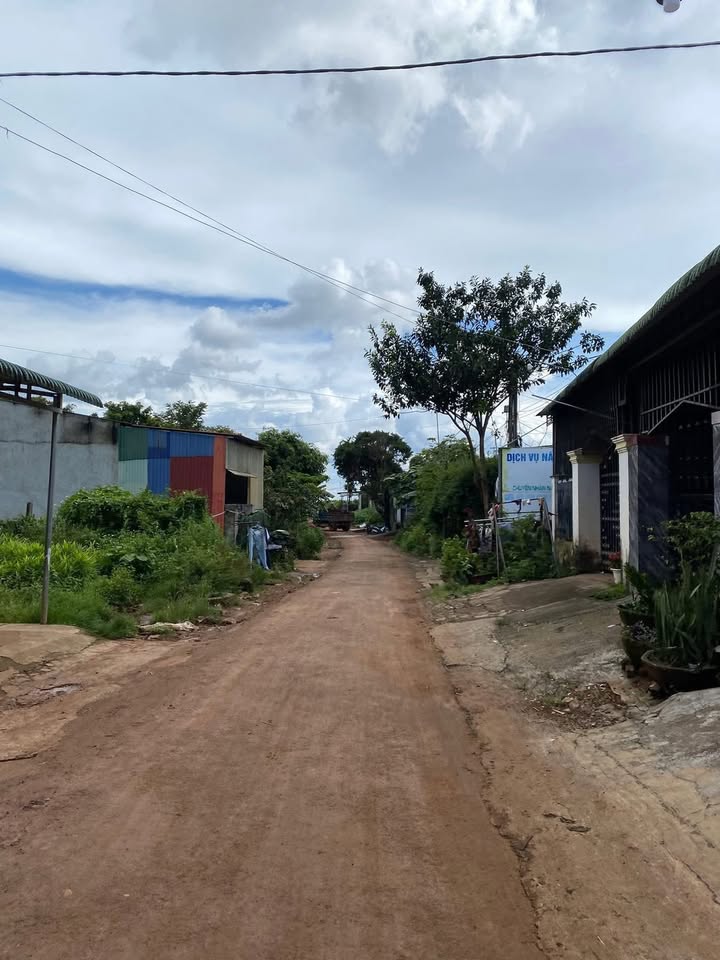 Đất nền Kiến Thành, Đắk Nông 330m² - Sổ đỏ chính chủ, tiềm năng vàng!