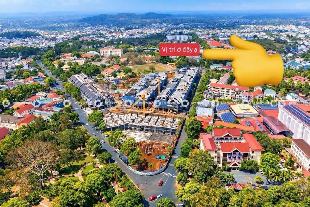 Nhà phố Mặt tiền Đường Y Ngông, Buôn Ma Thuột 150m² - Mặt tiền kinh doanh