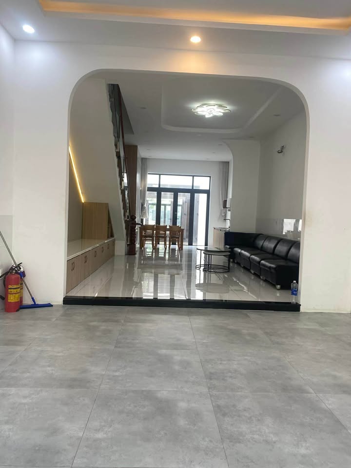 Nhà Cho Thuê Full Nội Thất 4PN - Long Toàn BR, Bà Rịa - Sẵn Sàng Ở Ngay!