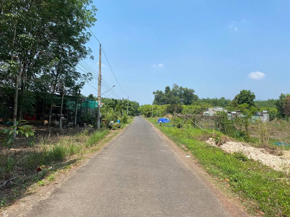 Đất nền Tiến Hưng Đồng Xoài 400m² 1 tỷ - Sổ đỏ chính chủ