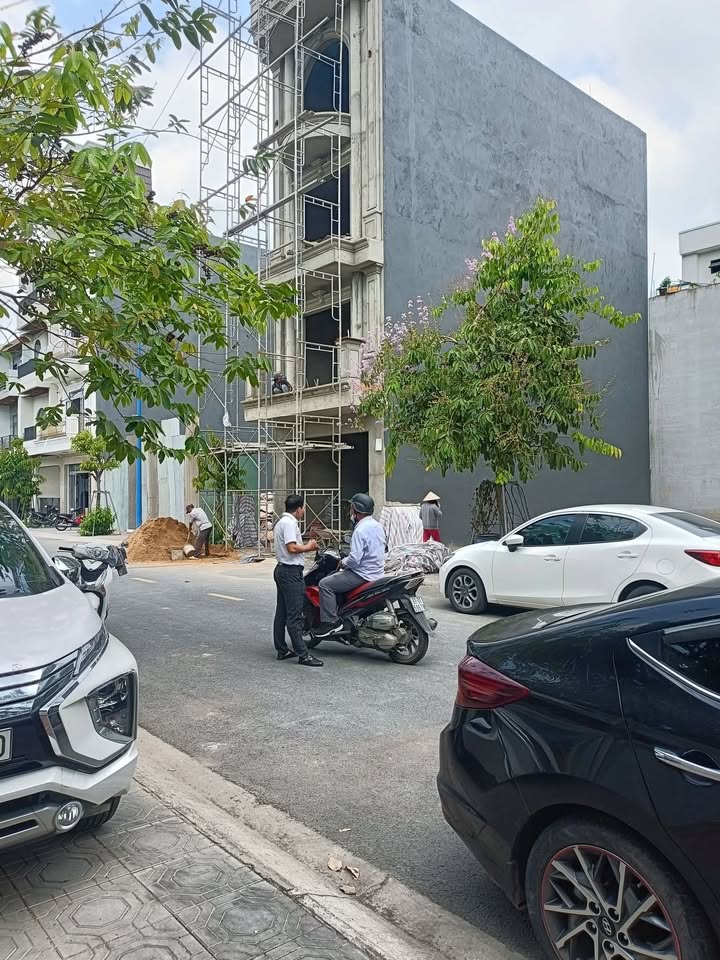Đất nền TP Thuận An 180m² giá 6 tỷ - Tiềm năng tăng giá!