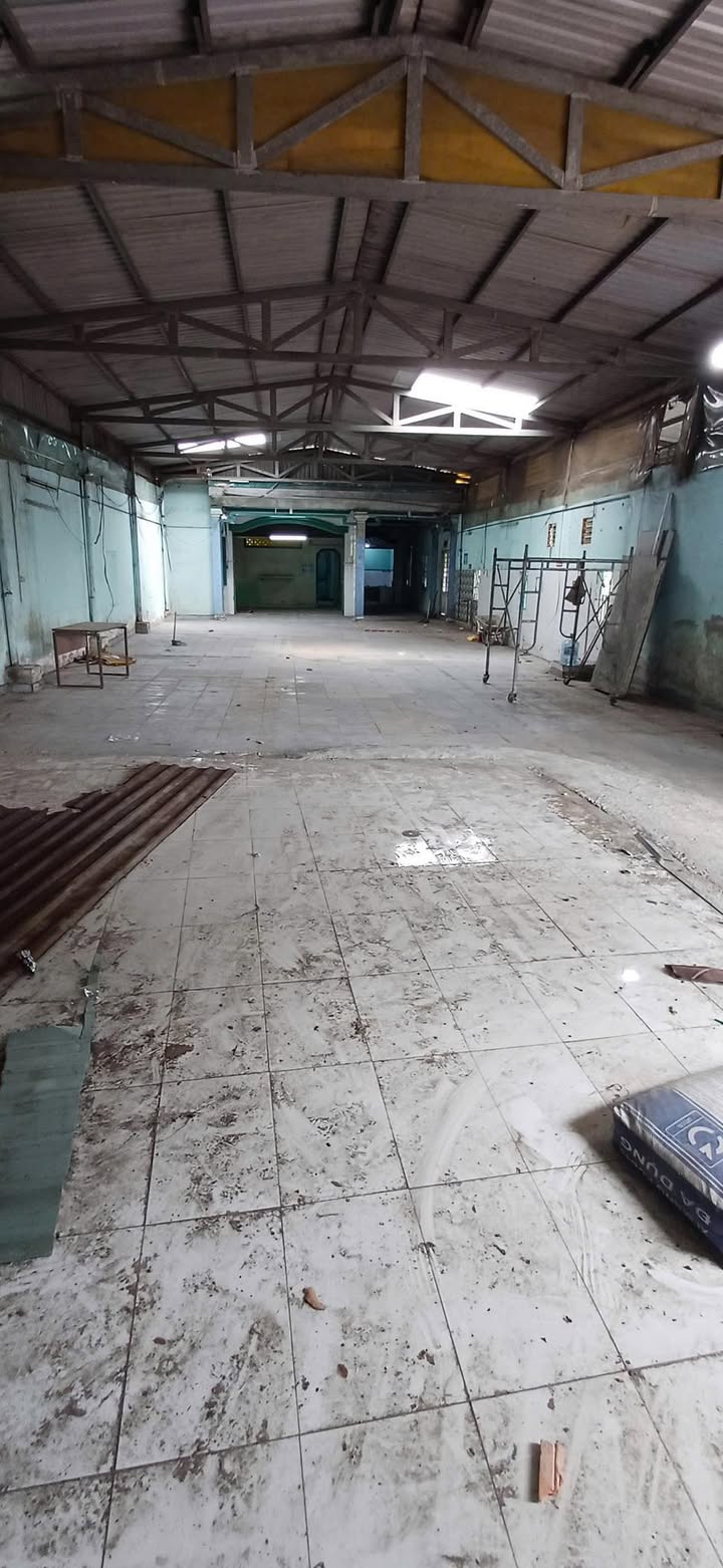 Cho thuê kho 400m² mặt tiền Trần, TP Thanh Hóa - Sẵn sàng hoạt động