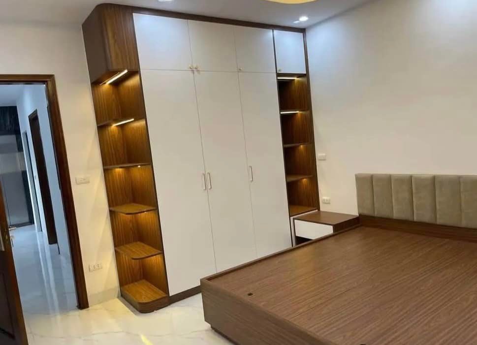 Nhà Riêng Phú Lương, Hà Đông 250m² - 5 Tầng Thang Máy, Kinh Doanh Vô Tư!