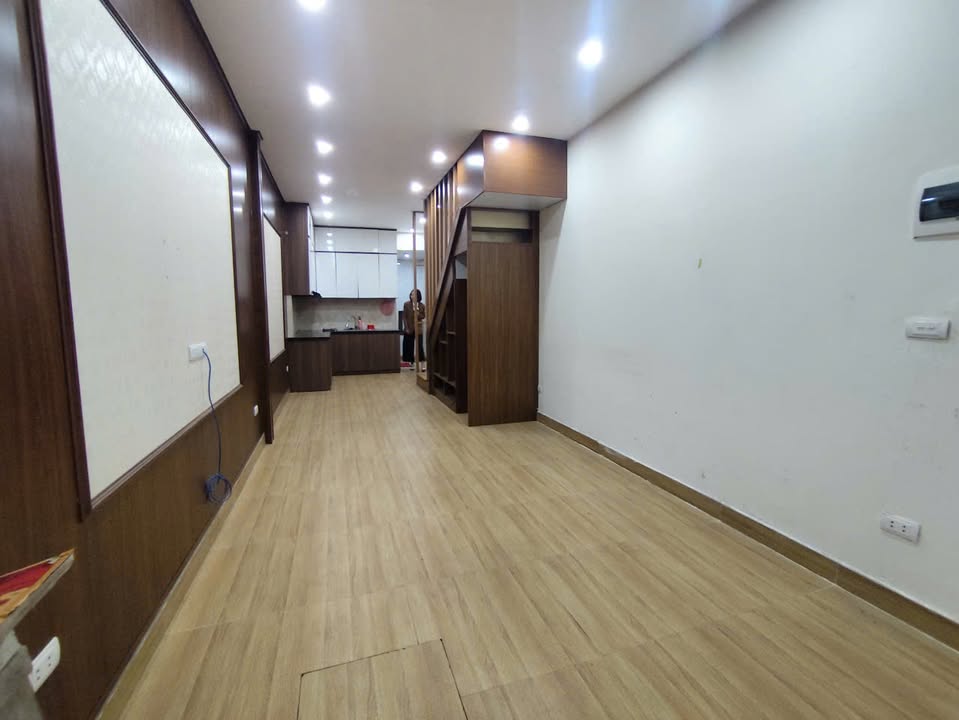 Nhà Riêng Phùng Hưng, Hà Đông 34m² - Ô tô vào tận nhà, full nội thất!