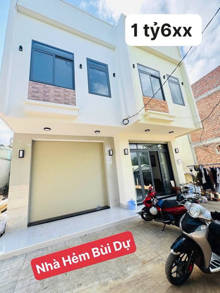 Nhà riêng Hẻm Bùi Dự Pleiku 68m² chỉ 1.6 tỷ - Thiết kế hiện đại!