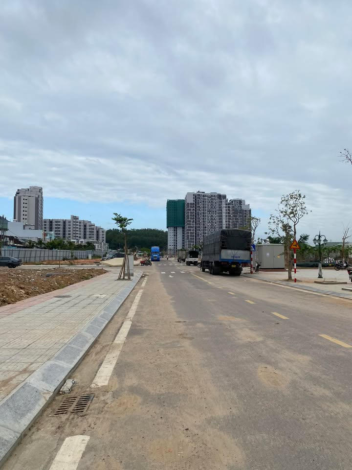 Bán Đất 110m² Mặt Tiền Kinh Doanh Gara Quyền, Quy Nhơn - Giá Tốt