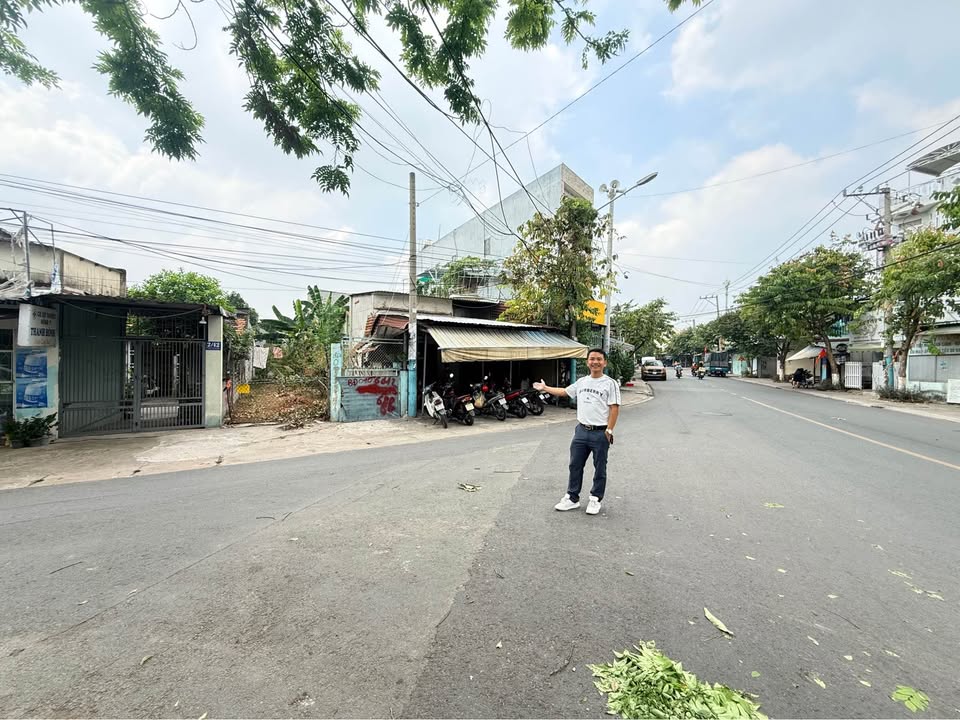 Đất Mặt Tiền Nguyễn Tri Phương, Dĩ An - Kinh Doanh Đắc Lộc 120m²