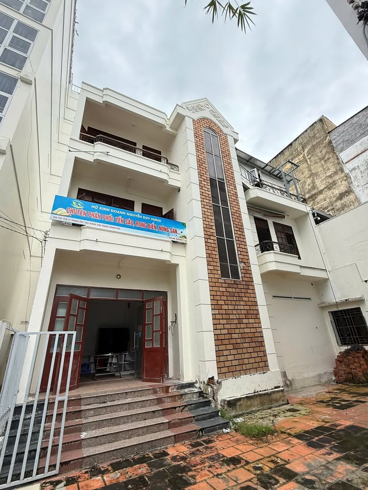 Nhà Mặt Phố Lý Thánh Tôn, Nha Trang 223m² - Kinh Doanh Đa Ngành Nghề