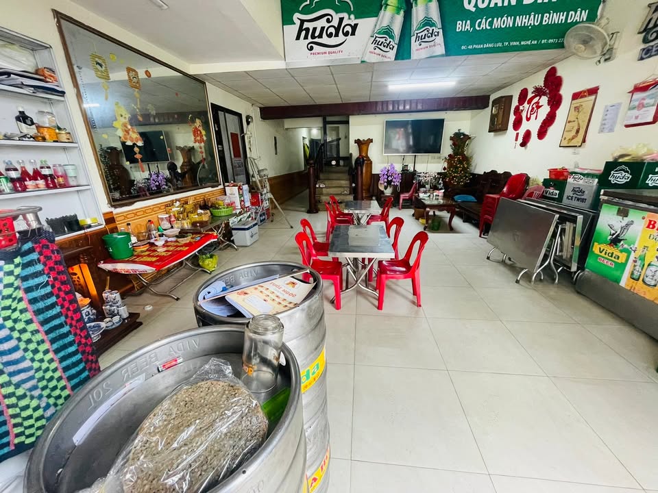 Mặt bằng kinh doanh sầm uất Phan Đăng Lưu, TP Vinh - 3 tầng, 120m²/sàn - Giá 20 triệu/tháng