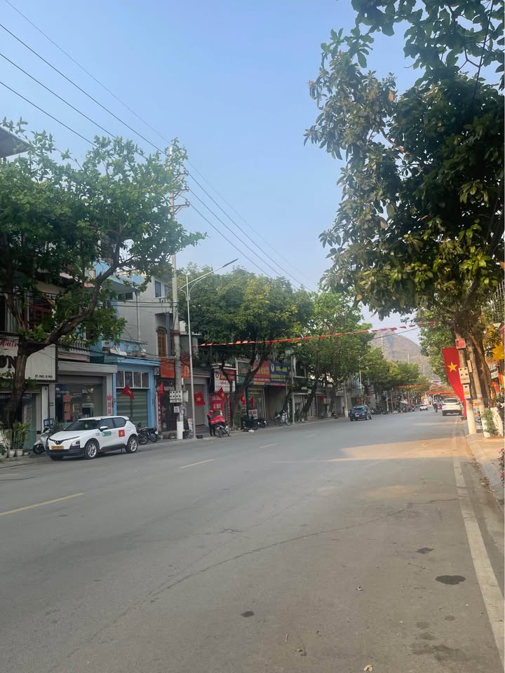 Nhà mặt tiền Tô Hiệu, TP Sơn La 151m² - Mặt tiền kinh doanh đắc địa!