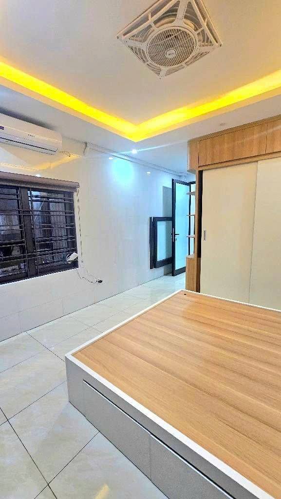 Nhà 5 Tầng Thang Máy Lạc Trung, Hai Bà Trưng - 48m², Kinh doanh sầm uất