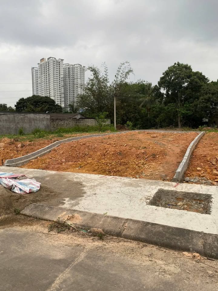 Bán Đất Sông Công 90m² Sổ Đỏ Full Thổ Cư - Giá 2 Tỷ