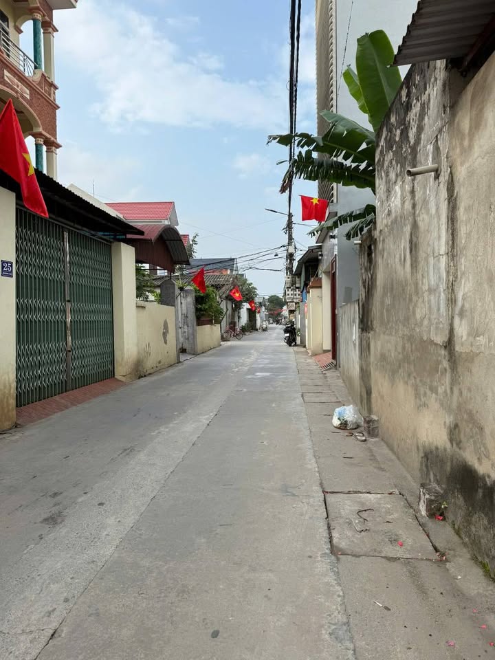 Đất Sóc Sơn 90m² - Mặt Tiền Lớn, Gần Chợ, Giá Đầu Tư