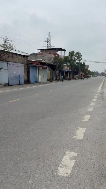 Bán đất Vụ Bản 200m² - Sổ đỏ chính chủ, ô tô vào tận nơi