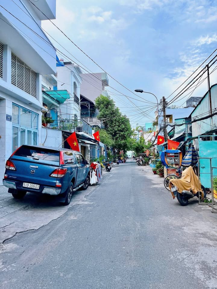 Nhà HXH 8m Thoại Ngọc Hầu, Tân Phú - 66m², Giá 7.2 Tỷ TL