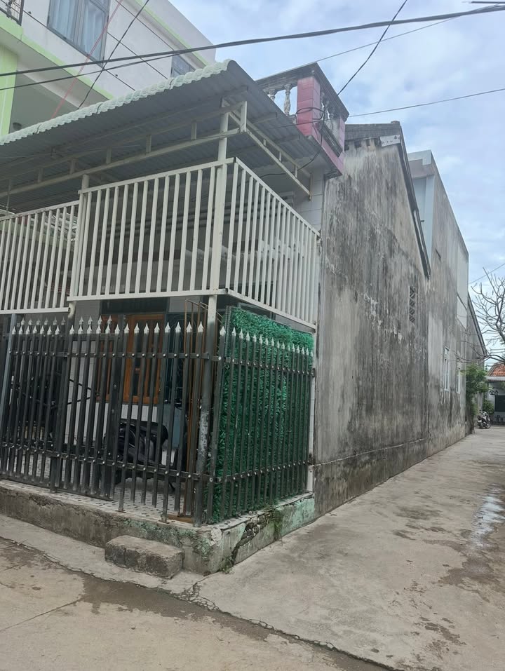 Nhà 97m² Sổ Đỏ Cầm Tay, Tuy Hòa - Giá 1.49 Tỷ