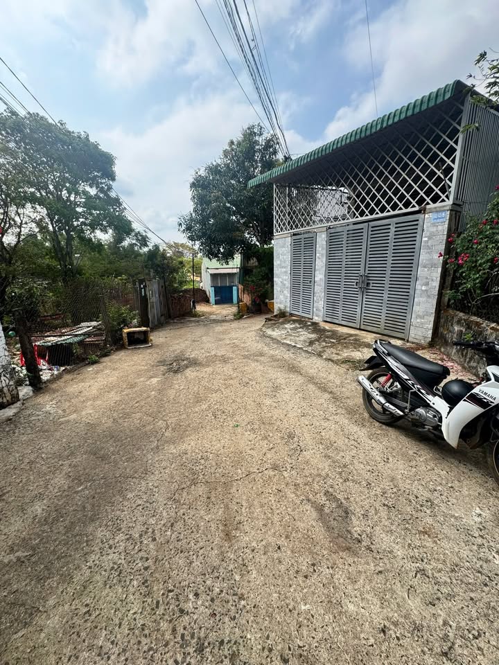 Bán Đất Tân An, Buôn Ma Thuột 100m² Sổ Đỏ - Giá 1.89 Tỷ