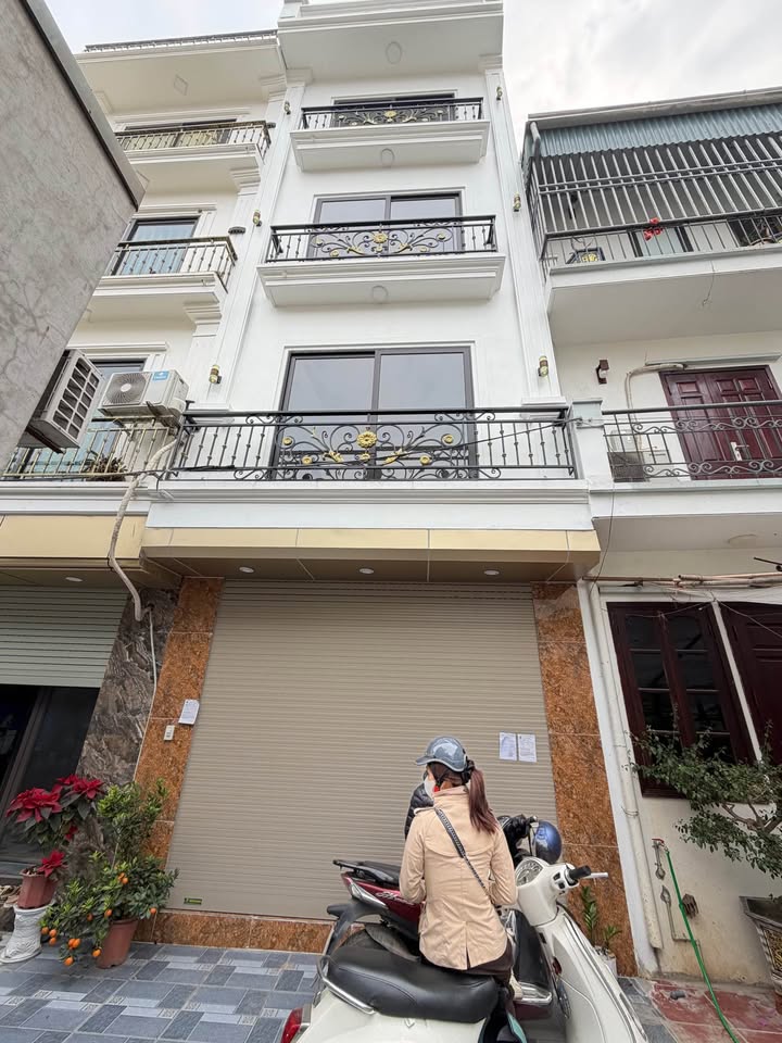 Nhà riêng Xã Đông Mỹ, Thanh Trì 42.5m² - Ô tô vào tận nhà!