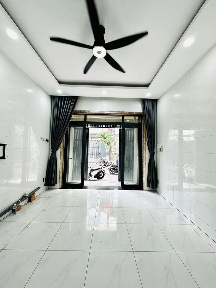 Nhà Phố Tân Phú 4 Tầng, Hẻm Xe Hơi 8m, Sát Chợ Tân Hương - 54m²