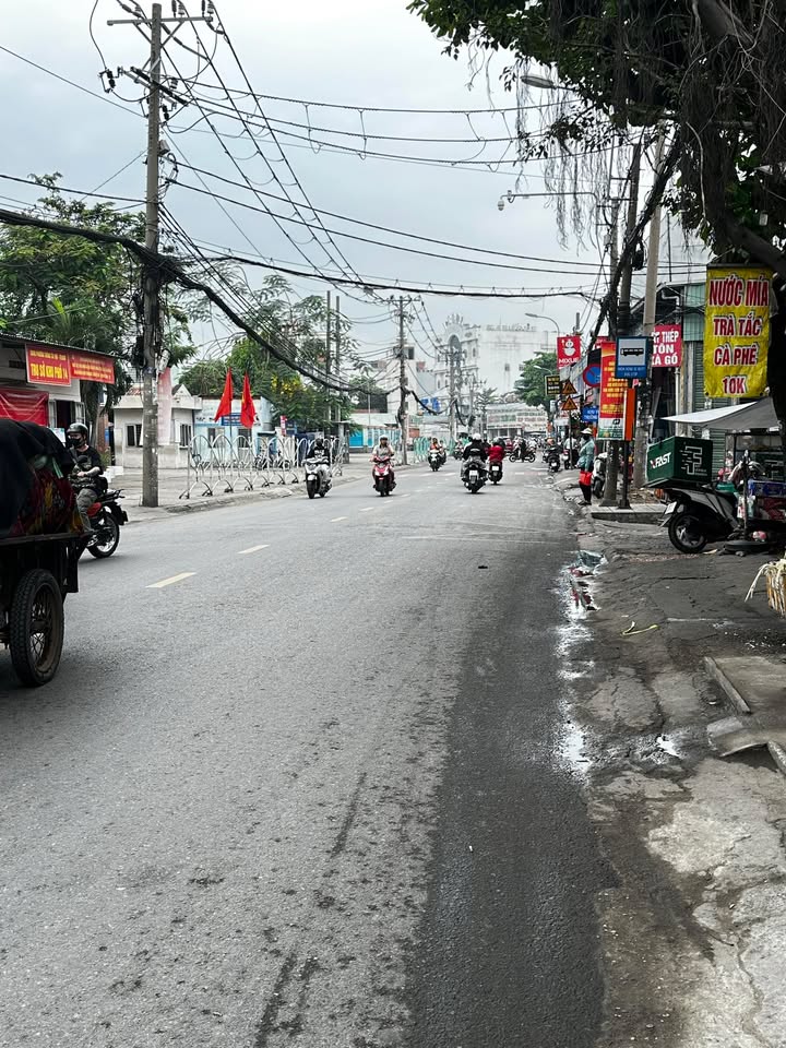 Cho Thuê Vila Mặt Tiền Nguyễn Văn Quá, Q12 - 120m², Kinh Doanh Đa Ngành