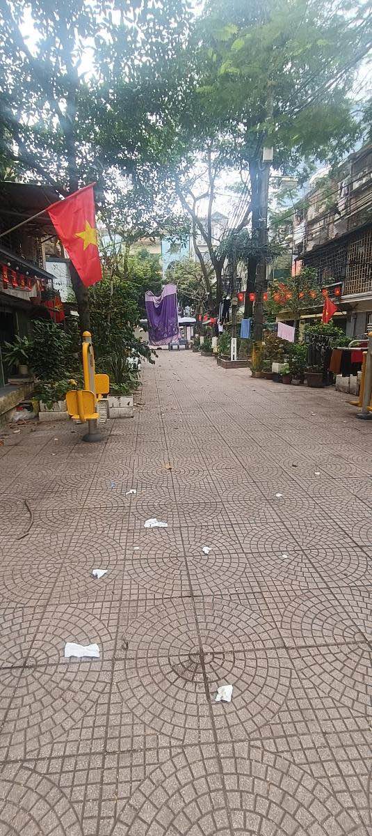 Nhà Mặt Tiền Kinh Doanh Đống Đa 90m² - 5 Tỷ - 2 Mặt Sân Thoáng