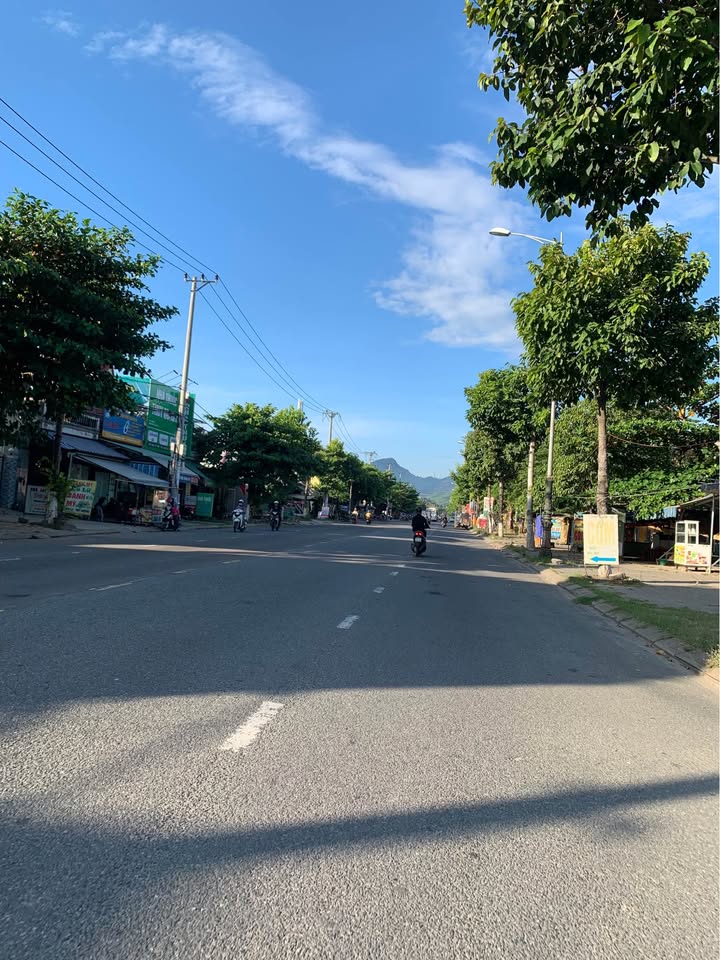 Bán Đất TĐC Hòa Sơn 100m² - Mặt Tiền 7.5m, Sát Chợ & Trường Học